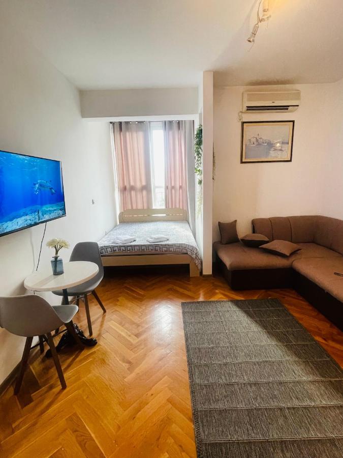 Bar Center Studio Apartment ภายนอก รูปภาพ