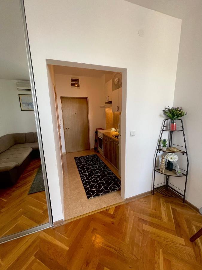 Bar Center Studio Apartment ภายนอก รูปภาพ